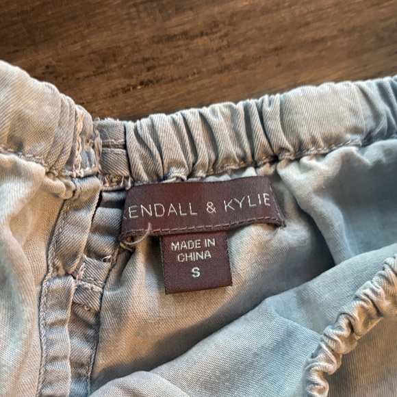 Two tops - Picture 4 of 5